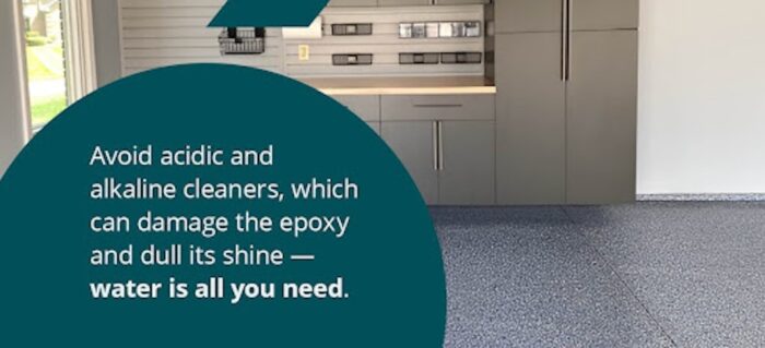 graphic explaining that water is best to clean epoxy